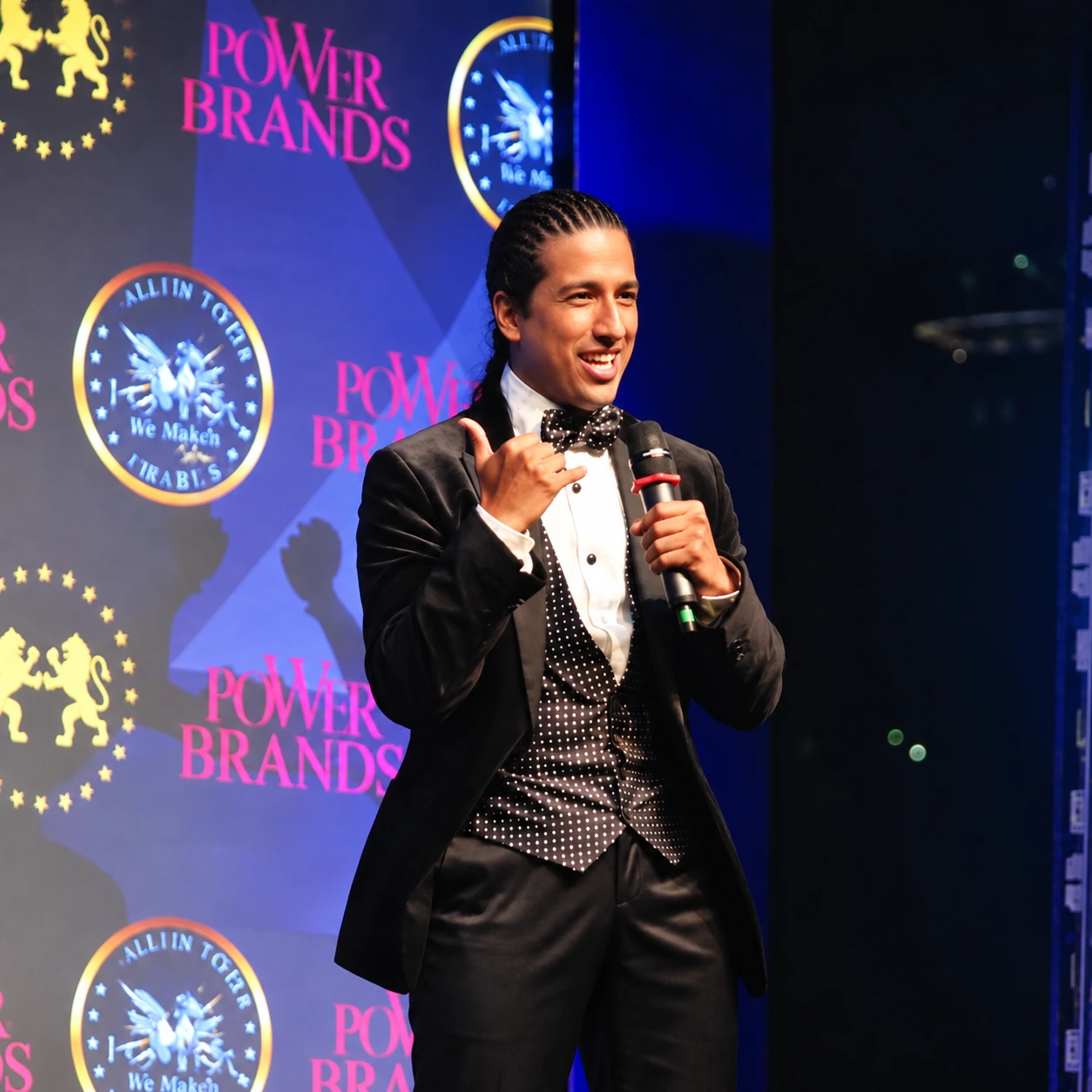 Dr. Arindam Chaudhuri speaking at a Power Brands event